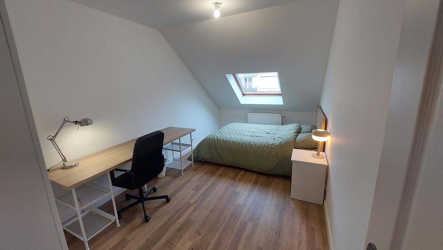 Maison 5 pièces 110 m² · à Angers · 110 m² · 550 €