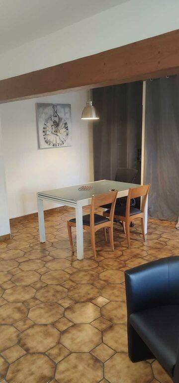 1 pièce 90 m² · à Pessac · 90 m² · 595 €/mois