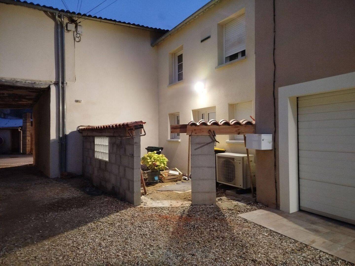 Maison 3 pièces 72 m² · à Neuville-de-Poitou · 72 m² · 730 €