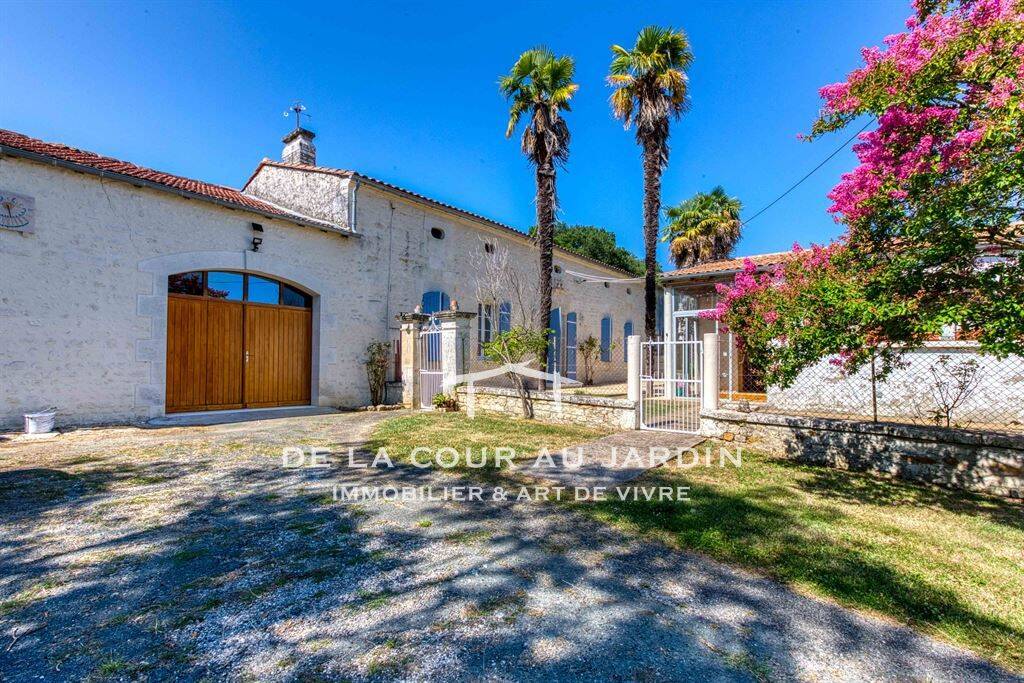 Maison 6 pièces 164 m² · à Avy · 164 m² · 260 000 €