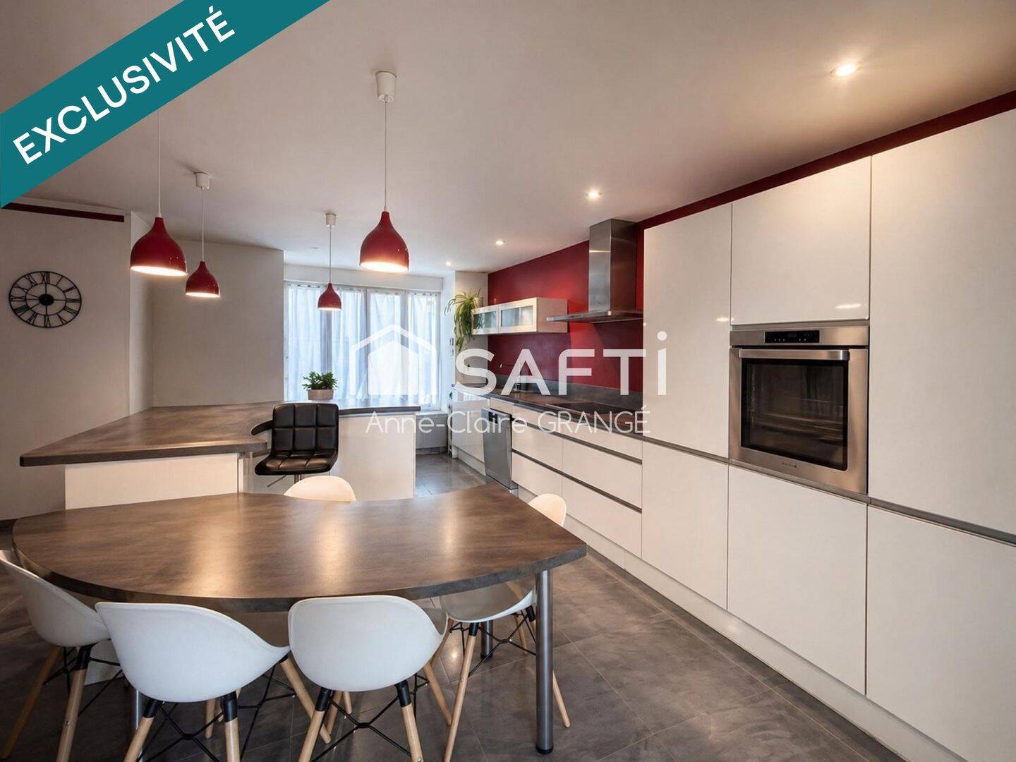 Maison 13 pièces 275 m² · à Sillé-le-Guillaume · 275 m² · 390 000 €