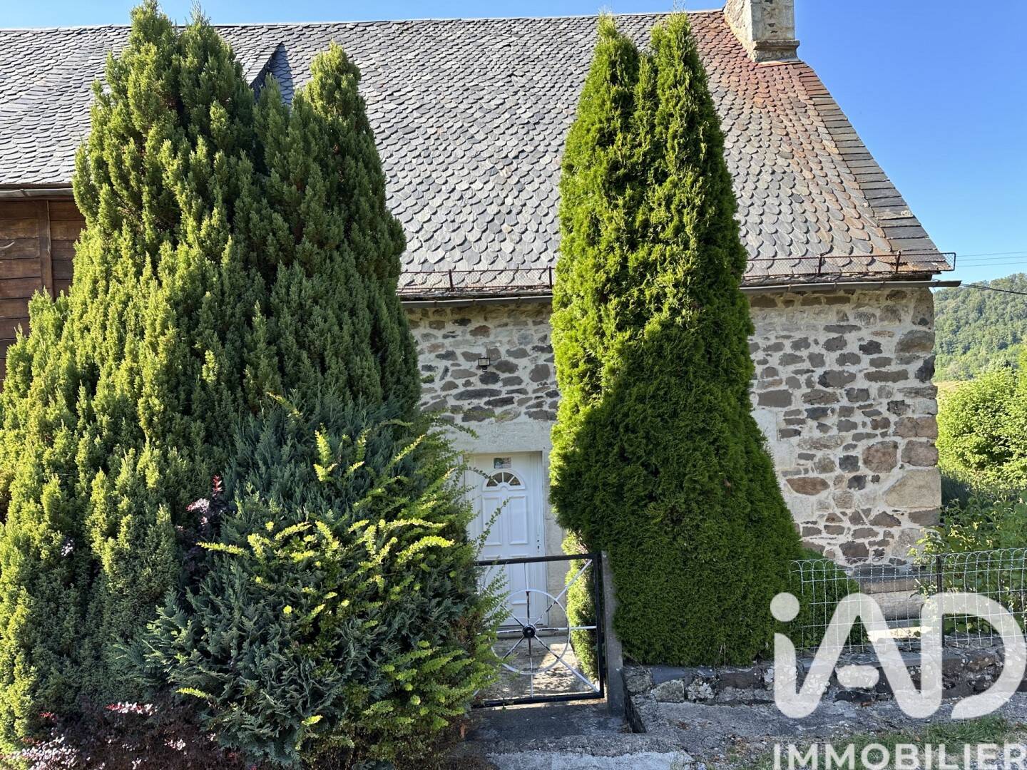 Maison 11 pièces 141 m² · à Riom-Ès-Montagnes · 141 m² · 182 000 €