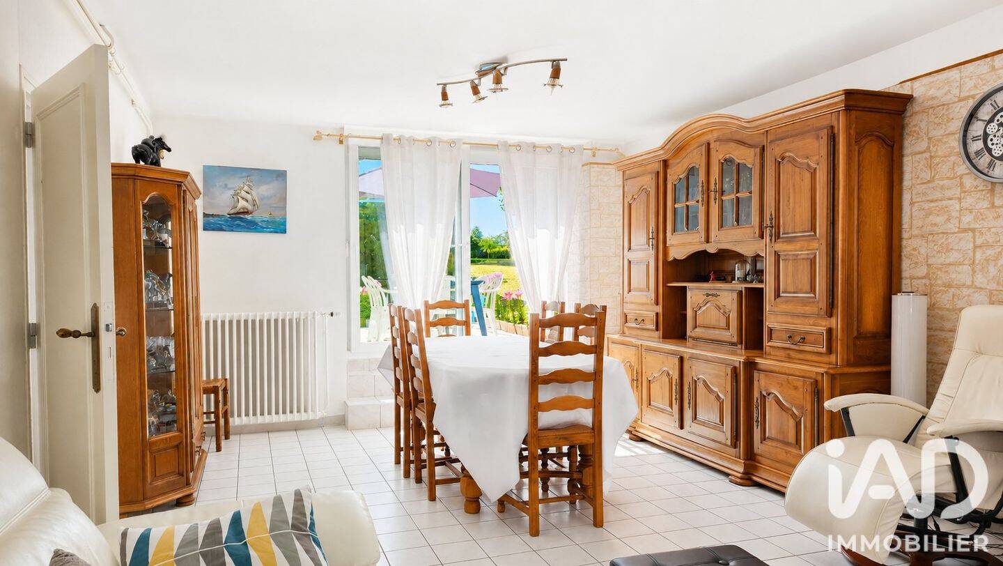 Maison 6 pièces 153 m² · à Plouguenast-Langast · 153 m² · 250 000 €