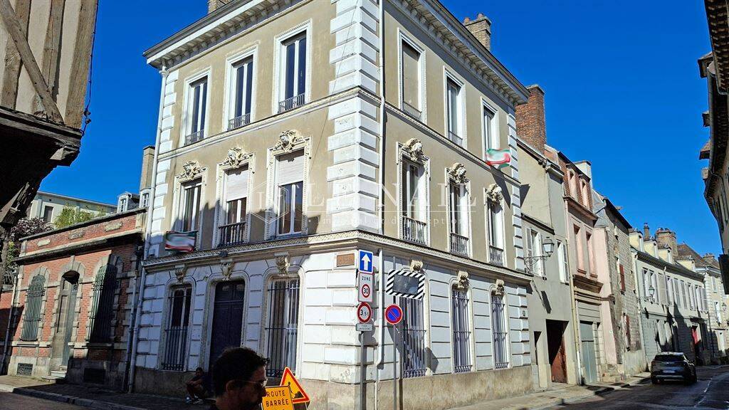 Maison 11 pièces 200 m² · à Troyes · 200 m² · 485 000 €