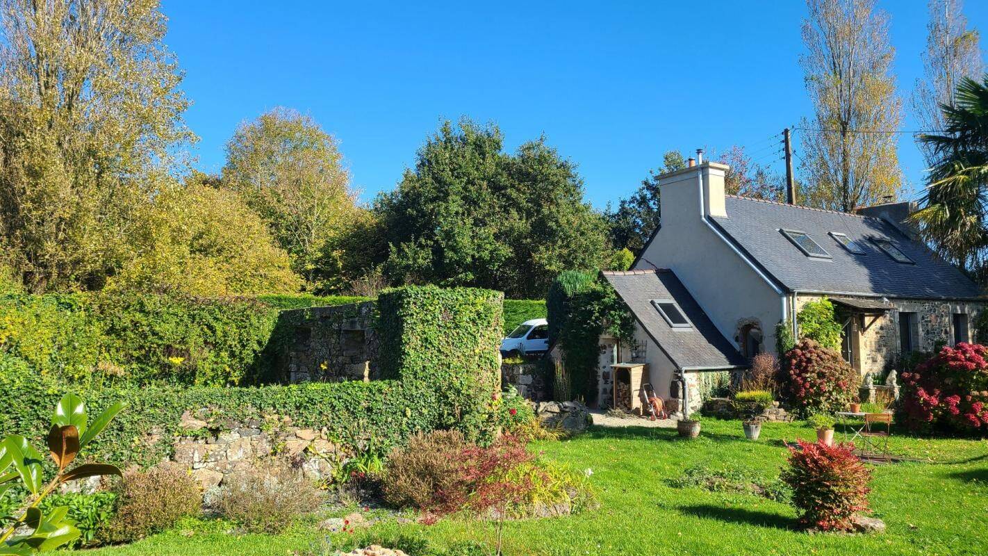 Maison 3 pièces 81 m² · à Saint-Jean-du-Doigt · 81 m² · 318 500 €