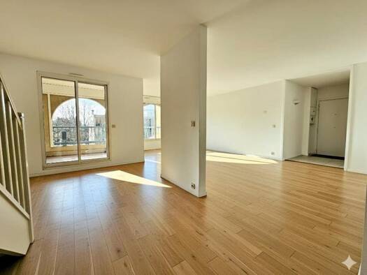 Duplex à vendre 798 000 € 6 pièces 4 chambres 139 m² Étage 4/4 Centre Ville Aix-en-Provence 13090