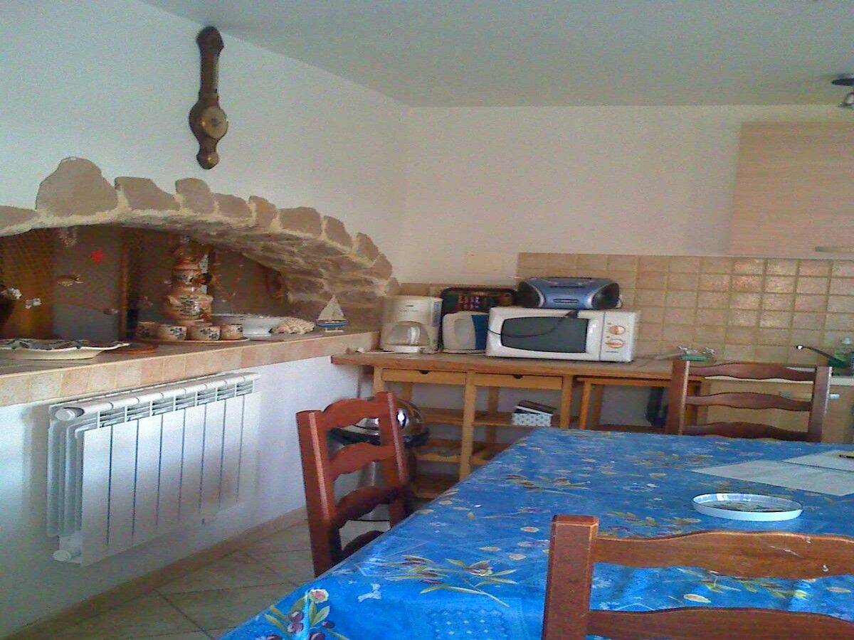 Appartement 2 pièces 45 m² · à Châteauneuf-les-Martigues · 45 m² · 800 €
