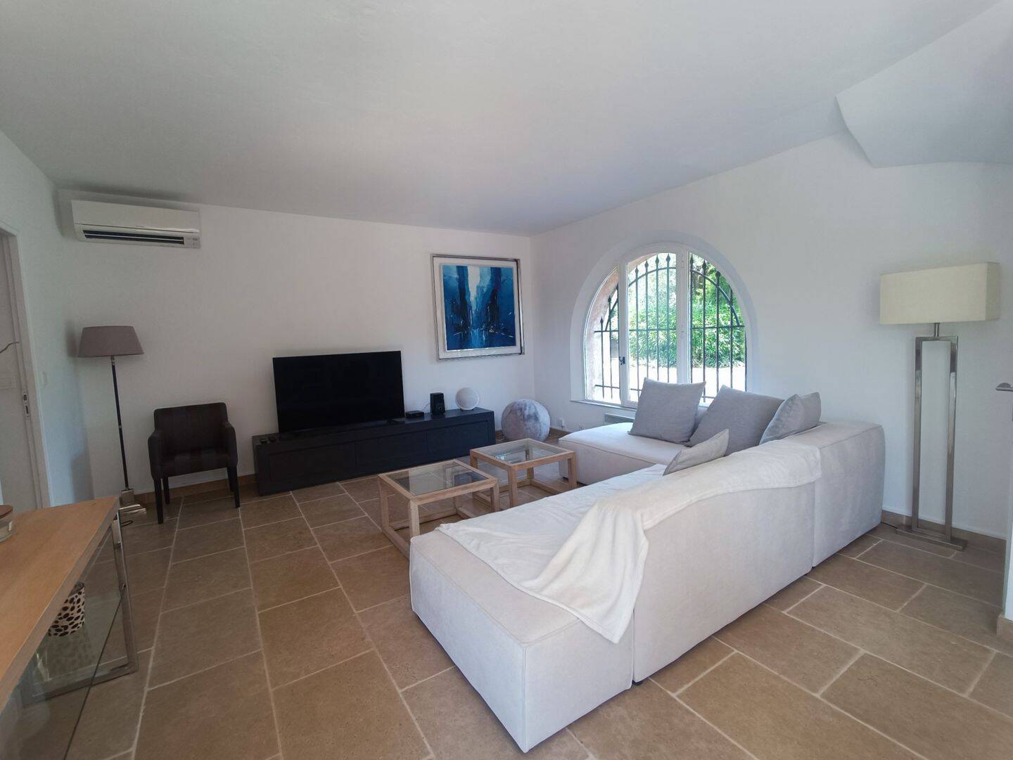 Maison 5 pièces 121 m² · à Vence · 120,8 m² · 3 300 €/mois