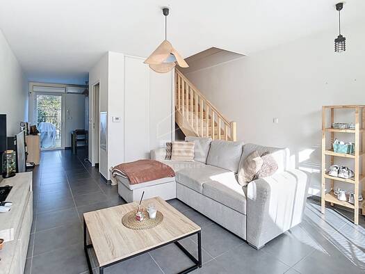 Maison à vendre 248 000 € 3 pièces 2 chambres 68 m² 100 m² de terrain ZI Le Tubé-La Bayanne Istres 13800