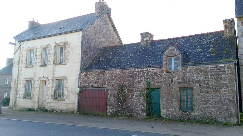 Maison à vendre 55 000 € 5 pièces 3 chambres 150 m² 348 m² de terrain Glomel 22110