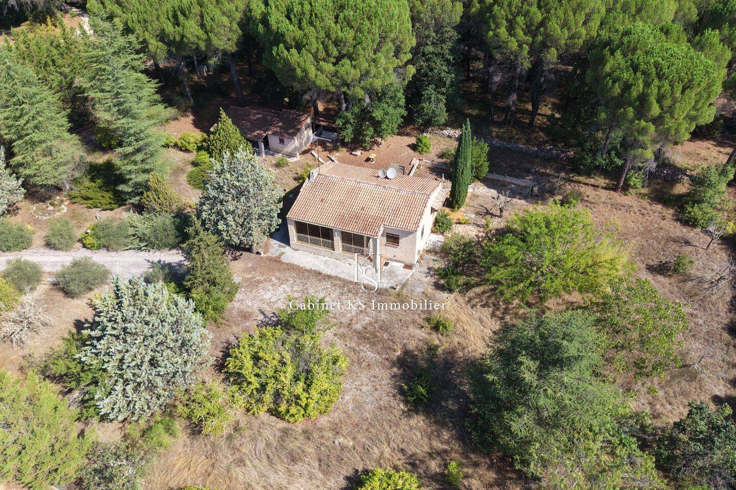 Maison 3 pièces 84 m² · à Saint-Maximin-la-Sainte-Baume · 84 m² · 365 000 €