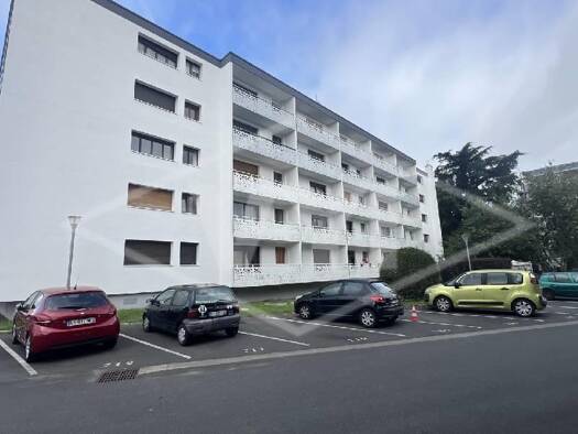 Appartement à vendre 84 800 € 1 pièce 21 m² Étage 2/4 Combs-la-Ville 77380