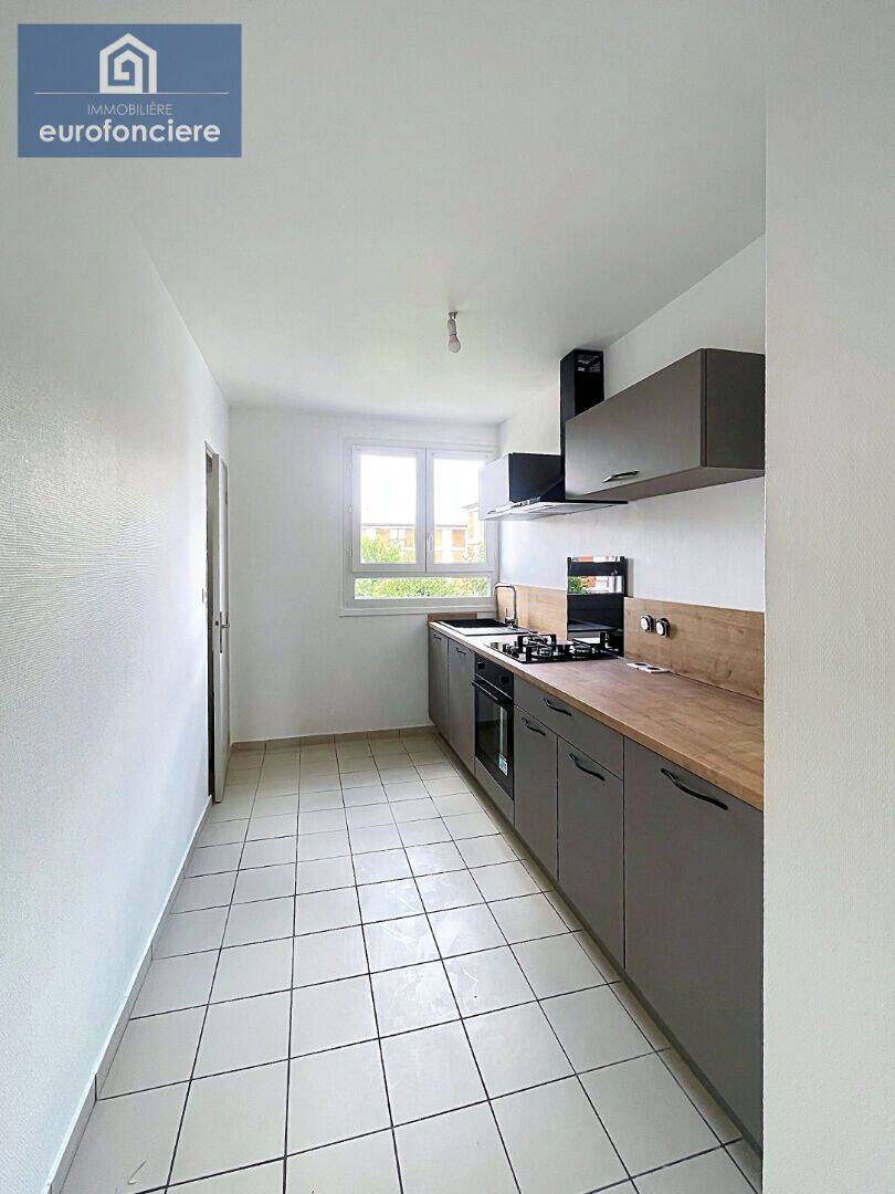 Appartement 3 pièces 64 m² · à Saint-Julien-les-Villas · 64 m² · 124 000 €
