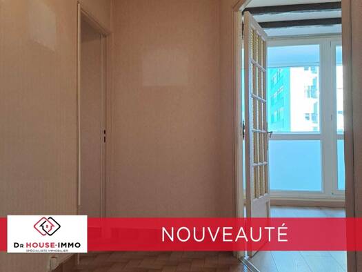 Appartement à vendre 92 000 € 4 pièces 3 chambres 68,7 m² Étage 4/14 Bords de Loire-Grand mail Saint-Pierre-des-Corps 37700