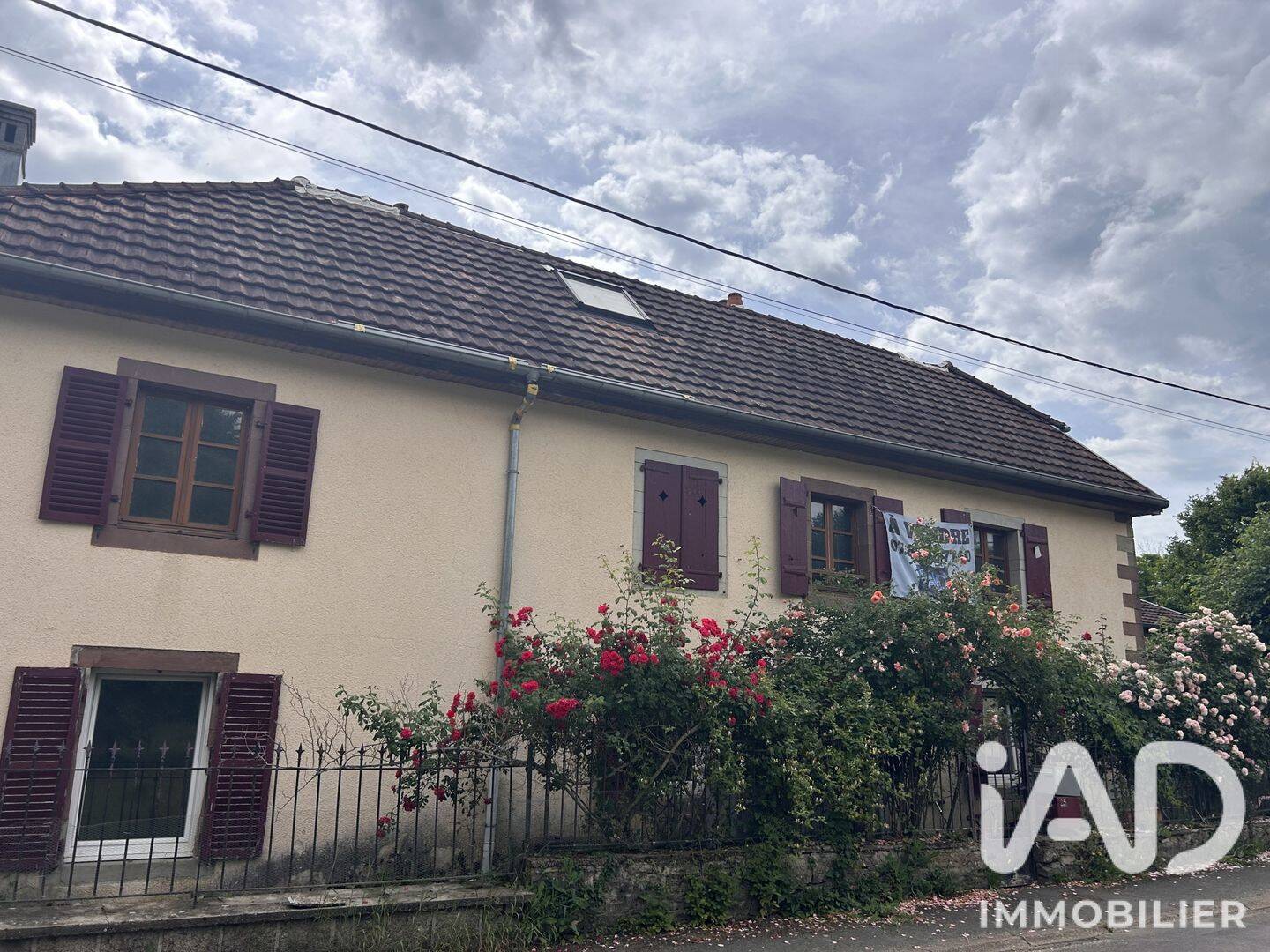 Maison 19 pièces 420 m² · à Mélecey · 420 m² · 262 000 €