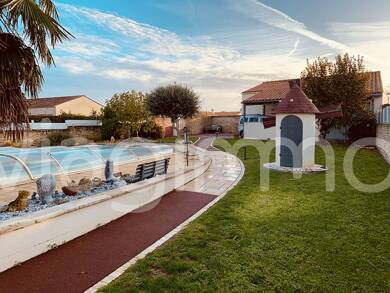 Maison en viager Bouquet 99 990 € 7 pièces 4 chambres 167 m² 952 m² de terrain La Taillee 85450