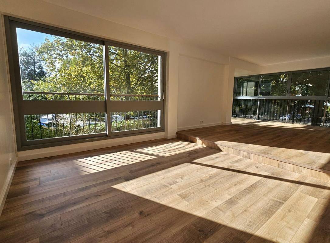 Appartement 5 pièces 94 m² · à Le Chesnay-Rocquencourt · 94 m² · 2 100 €/mois