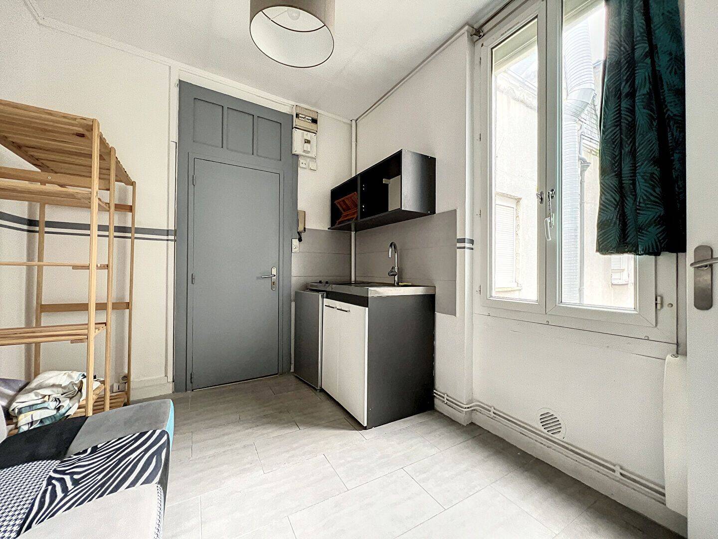 Appartement 1 pièce 10 m² · à Angers · 10,2 m² · 388 €/mois