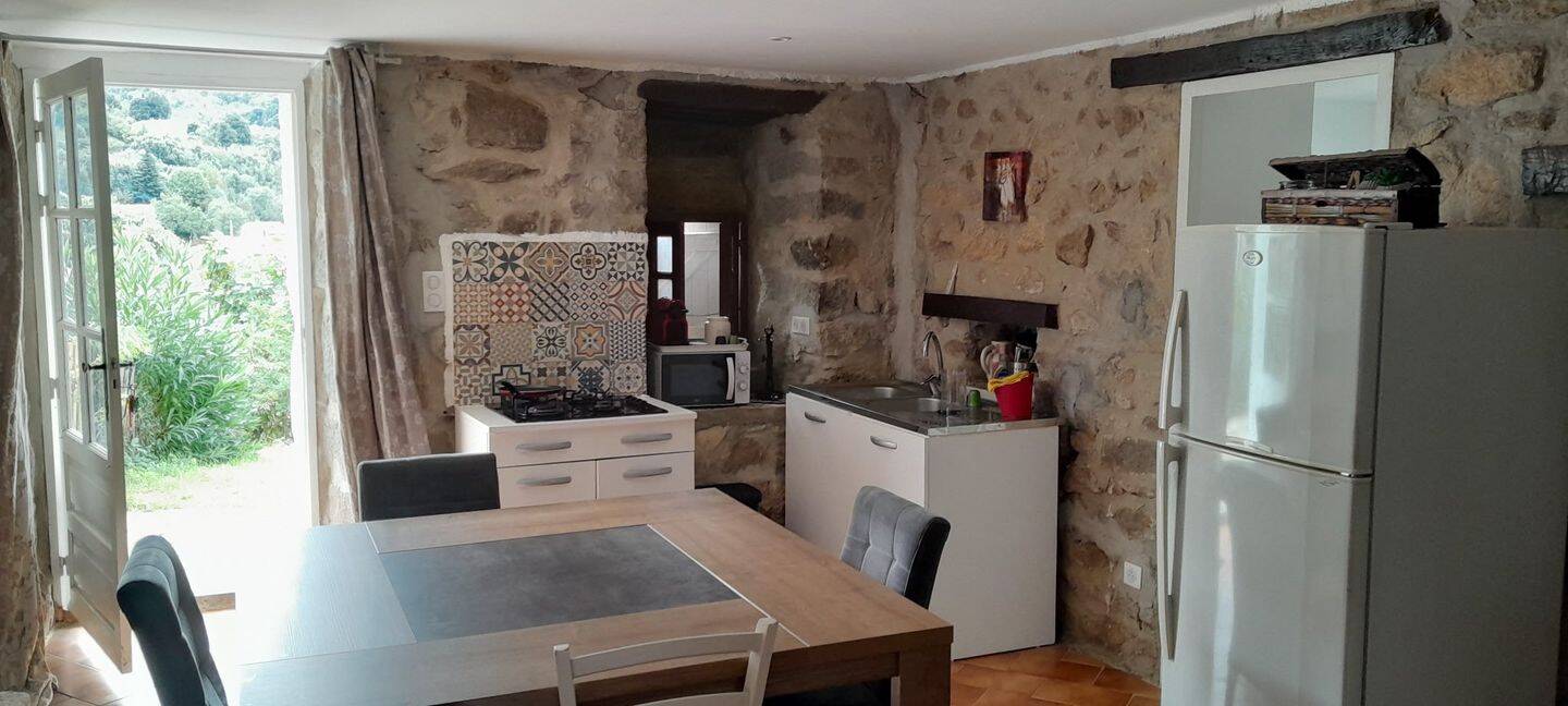 Maison 1 pièce 35 m² · à Tavera · 35 m² · 450 €/mois