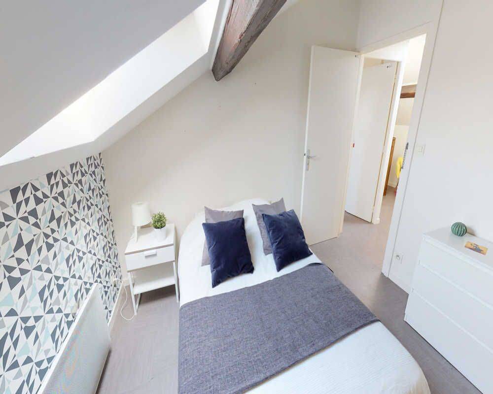 Appartement 4 pièces 90 m² · à Lyon 7eme Arrondissement · 90 m² · 740 €/mois