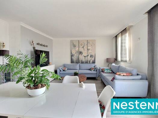 Appartement à vendre 215 000 € 3 pièces 2 chambres 67 m² Étage 4/4 La-Jacquiere Meyzieu 69330