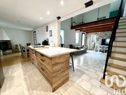 Maison à vendre 210 000 € 4 pièces 2 chambres 94 m² 947 m² de terrain Hinx 40180