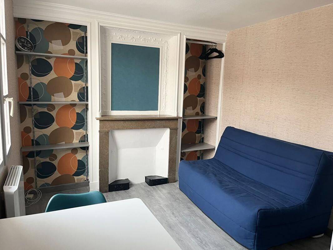 Appartement 1 pièce 15 m² · à Chaumont · 15 m² · 370 €/mois