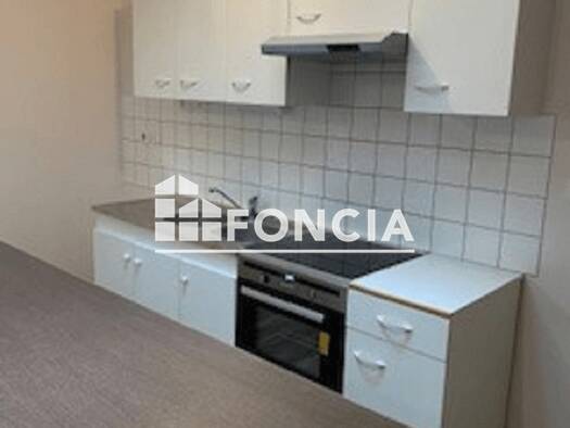 Appartement à louer 545 € 3 pièces 2 chambres 63,3 m² 2ème étage La Rochefoucauld 16110