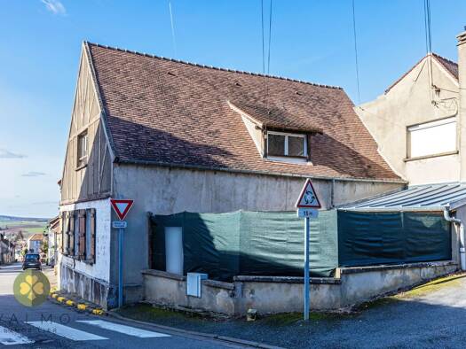 Maison à vendre 246 750 € 6 pièces 3 chambres 100 m² 135 m² de terrain Villiers-Saint-Fréderic 78640