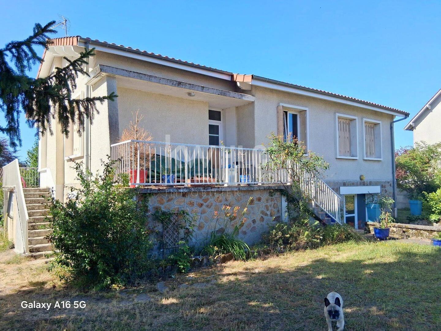 Maison 7 pièces 217 m² · à Saint-Junien · 217 m² · 299 000 €