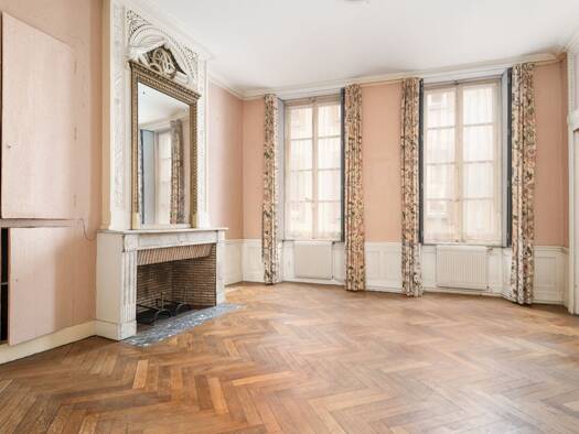 Appartement à vendre 570 000 € 4 pièces 2 chambres 140 m² Étage 1/3 Carmes Toulouse 31000