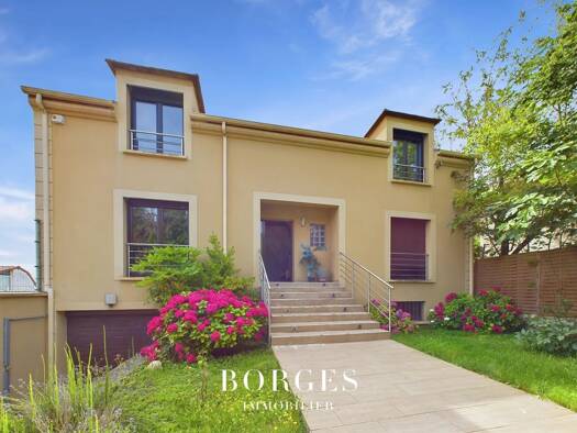 Maison à vendre 1 195 000 € 7 pièces 3 chambres 238,2 m² Guipons Villejuif 94800