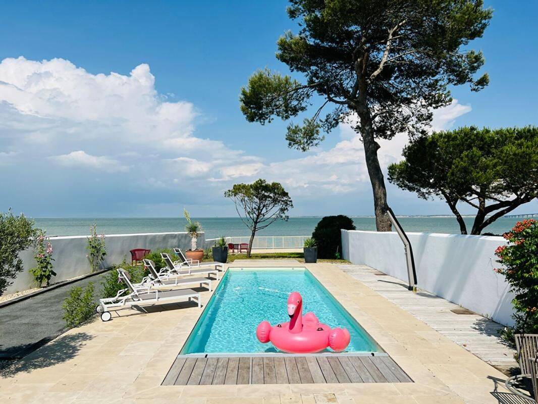 Maison 5 pièces 204 m² · à La Flotte · 204 m² · 2 398 900 €