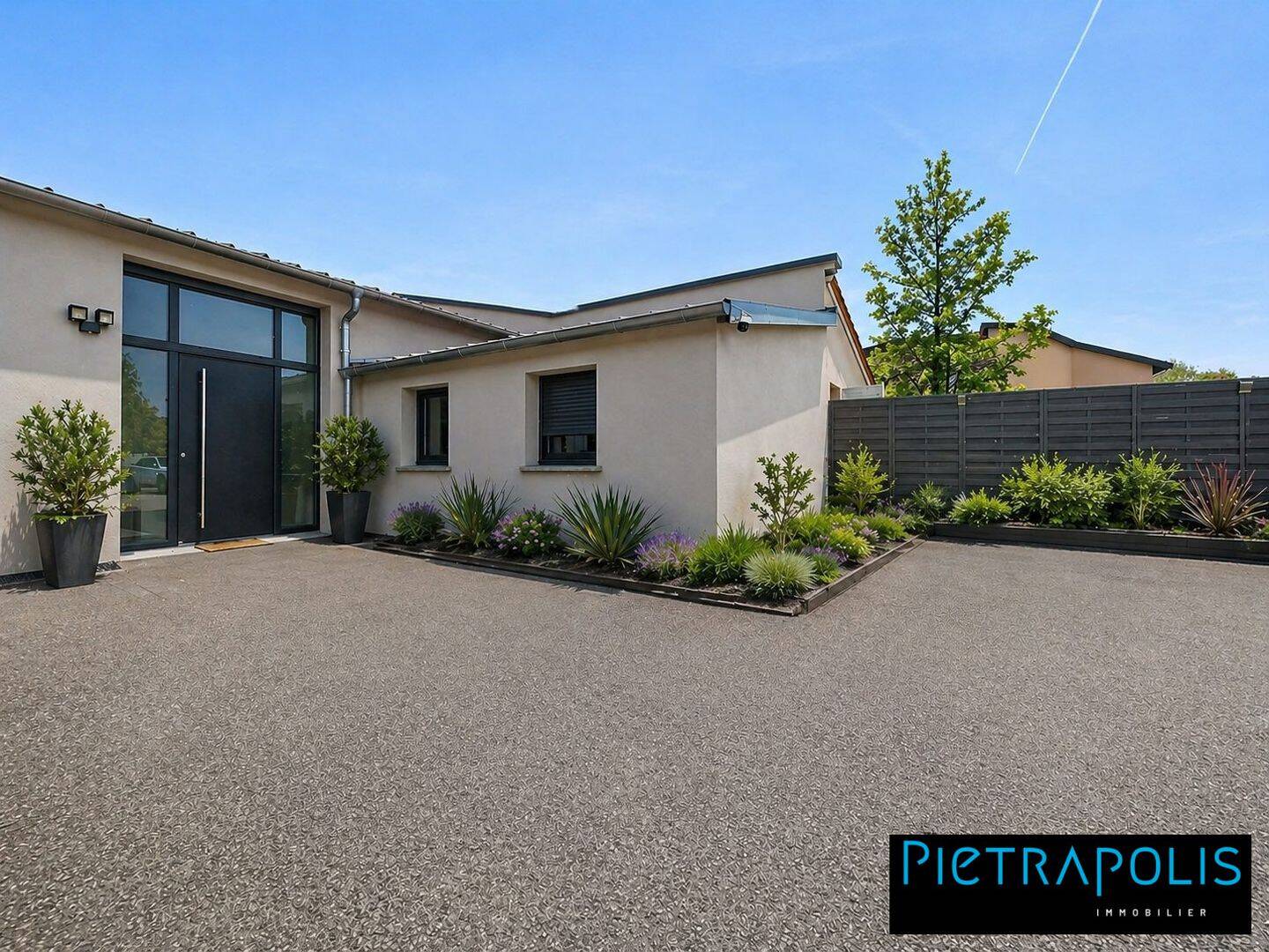 Maison 5 pièces 120 m² · à Communay · 119,9 m² · 419 000 €