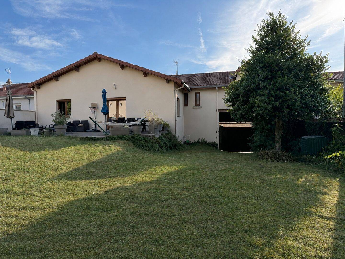 Maison 6 pièces 139 m² · à Le Chambon-Feugerolles · 139,5 m² · 229 000 €