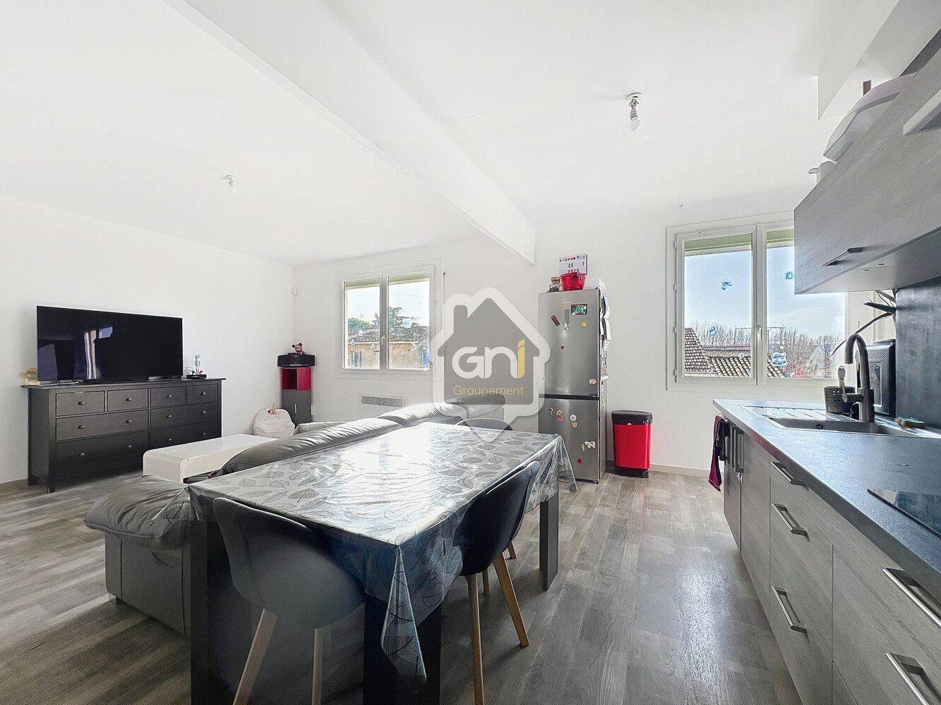 Appartement 4 pièces 108 m² · à Mallemort · 108 m² · 950 €