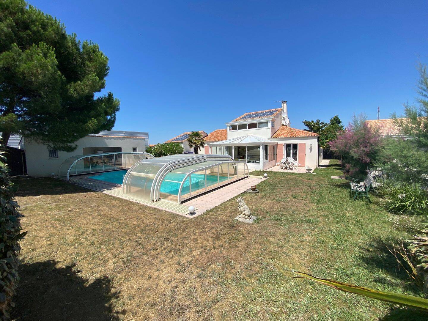 Maison 5 pièces 145 m² · à Les Sables-d'Olonne · 145 m² · 470 000 €