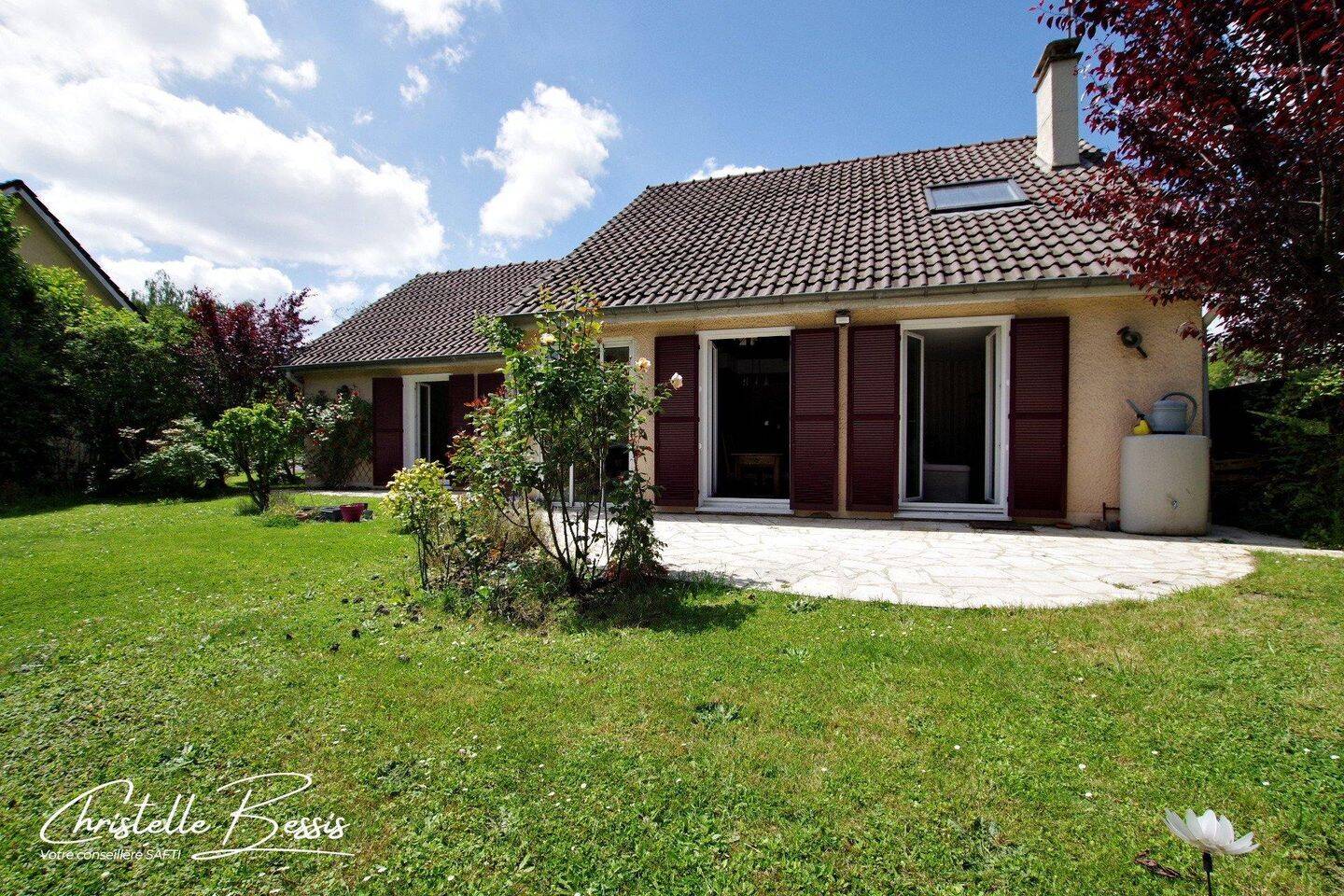 Maison 6 pièces 146 m² · à Villecresnes · 146 m² · 449 900 €
