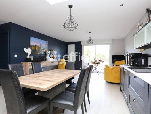 Maison de ville à vendre 285 000 € 7 pièces 5 chambres 186 m² 655 m² de terrain Chasse du Vred-Bas du Bias-Bois des Eclu Pecquencourt 59146