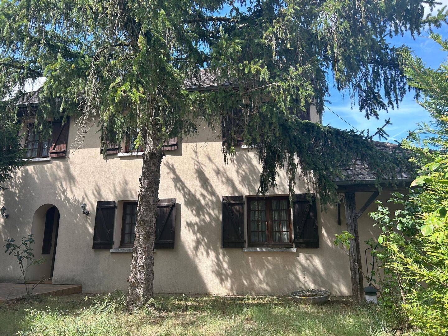 Maison 10 pièces 184 m² · à Chinon · 184 m² · 229 500 €
