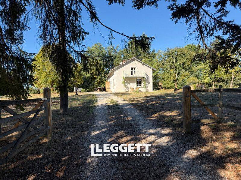 Maison 3 pièces 125 m² · à Saint-Jory-de-Chalais · 125 m² · 307 400 €