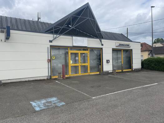 Local commercial à louer 3 791 € 397 m² de surface de vente Argentine Beauvais 60000