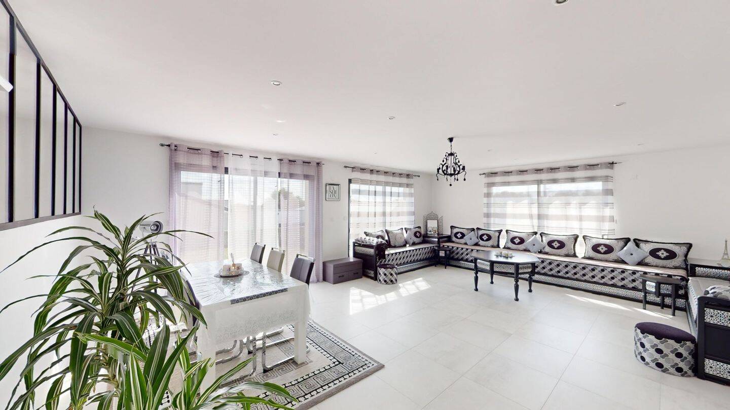 Maison 5 pièces 136 m² · à Mazières-en-Mauges · 136 m² · 1 250 €