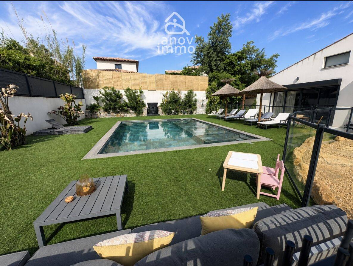 Maison 7 pièces 271 m² · à La Cadière-d'Azur · 271 m² · 1 490 000 €
