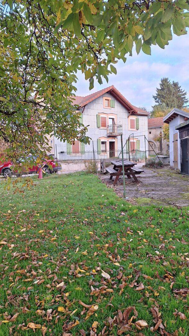 Maison 5 pièces 90 m² · à La Chapelle-Devant-Bruyères · 90 m² · 108 000 €
