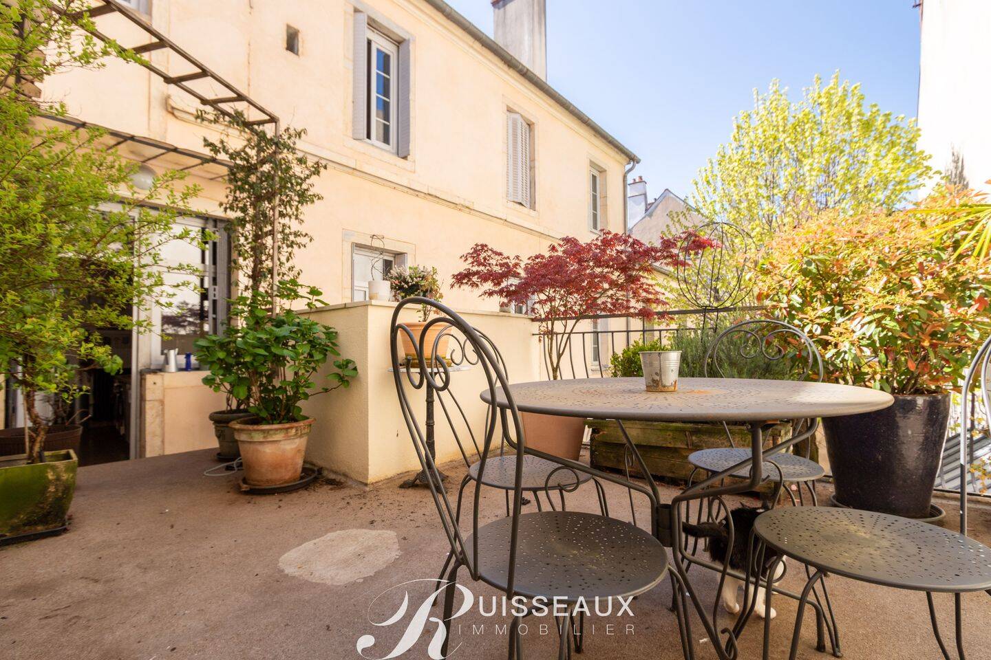 Appartement 8 pièces 183 m² · à Dijon · 182,6 m² · 630 000 €