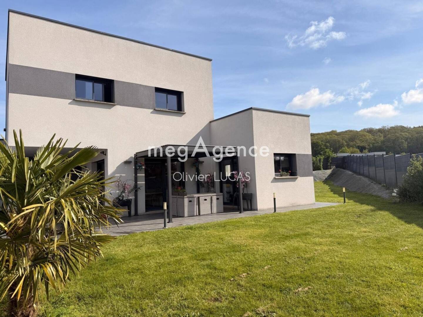 Maison 5 pièces 156 m² · à Montfort-sur-Risle · 156 m² · 399 975 €