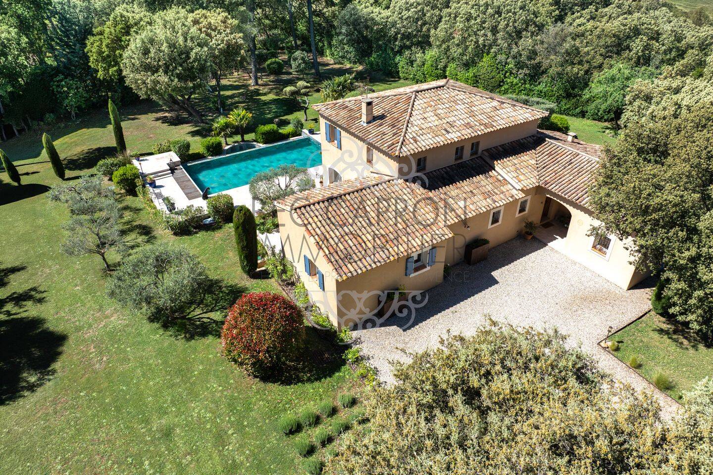 Maison 7 pièces 220 m² · à Aix-en-Provence · 220 m² · 2 500 000 €