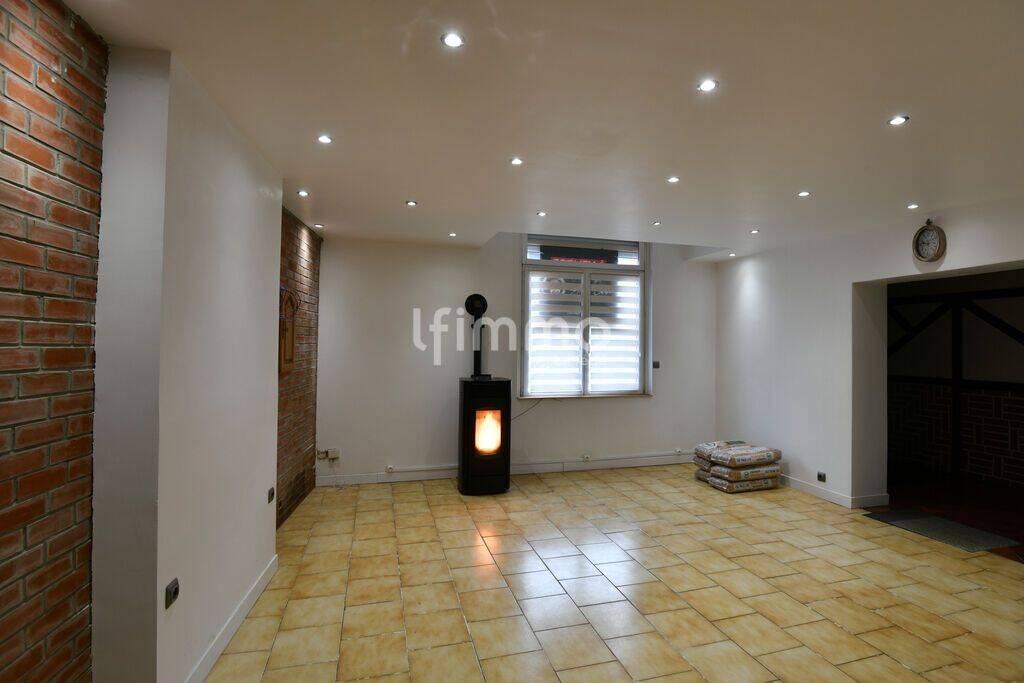 Maison 6 pièces 127 m² · à Quiévrechain · 127 m² · 135 000 €