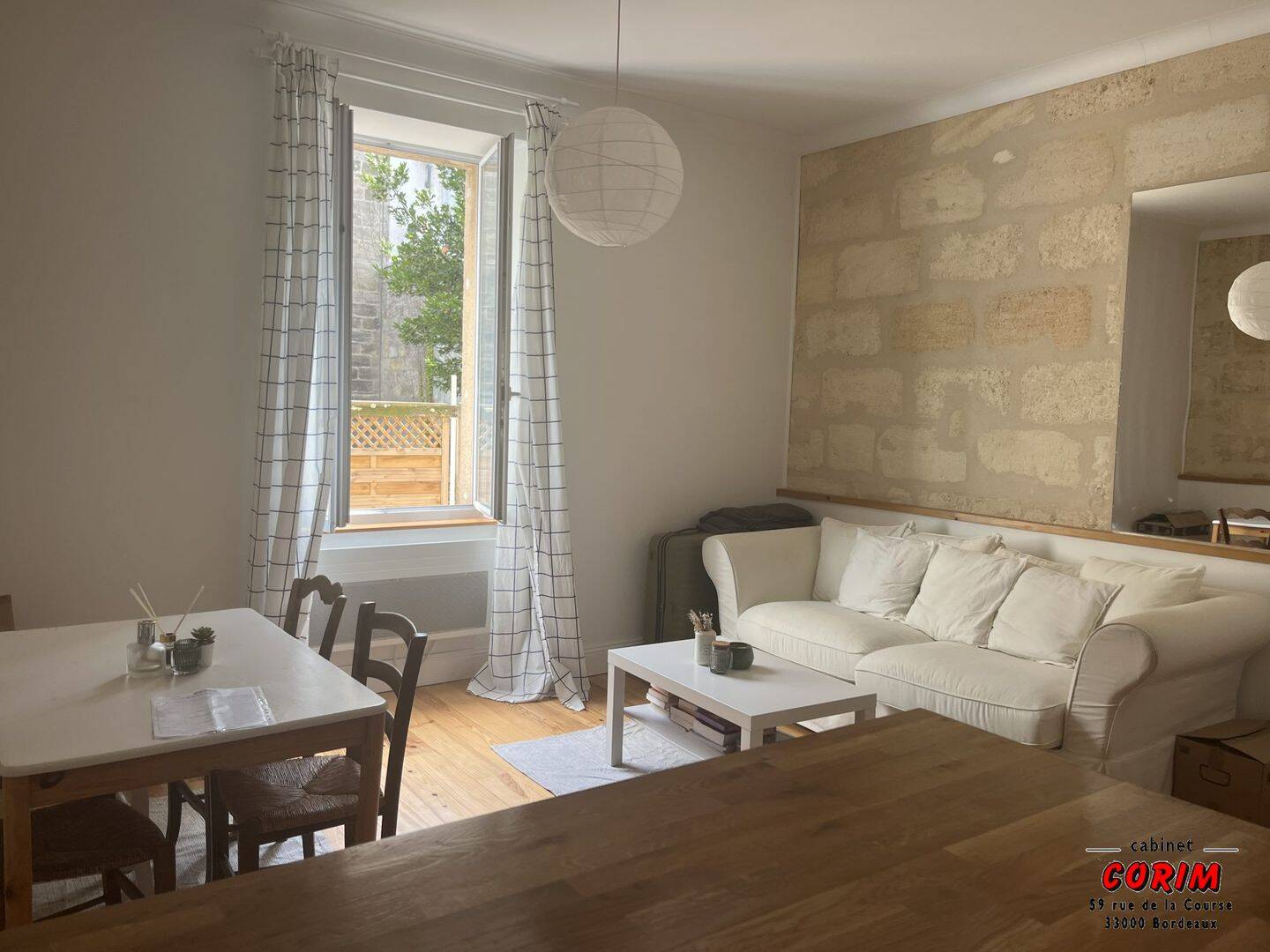 Appartement 2 pièces 47 m² · à Bordeaux · 47 m² · 975 €